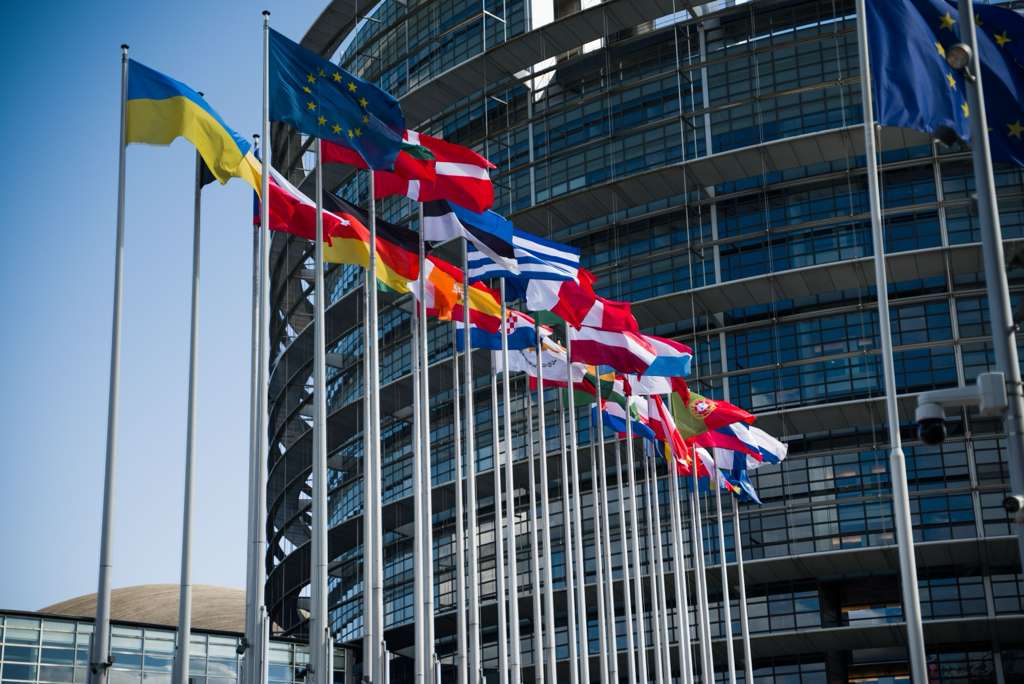 International flags outside a European institution